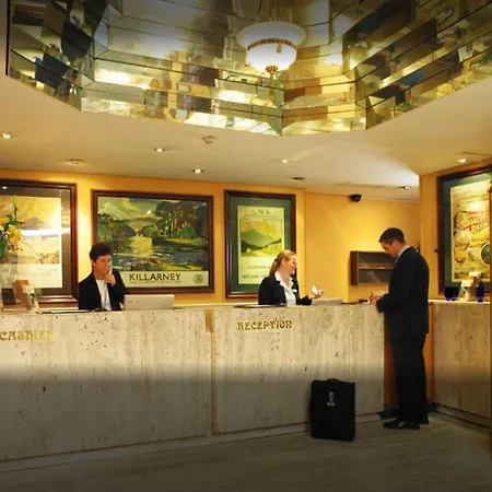 Blooms Hotel 3*