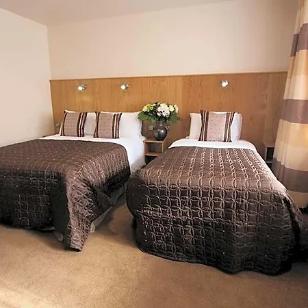 Blooms Hotel