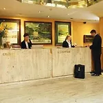 Blooms Hotel 3*