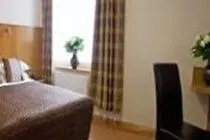 Blooms Hotel 3*