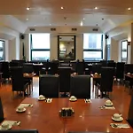 Otel Blooms 3*